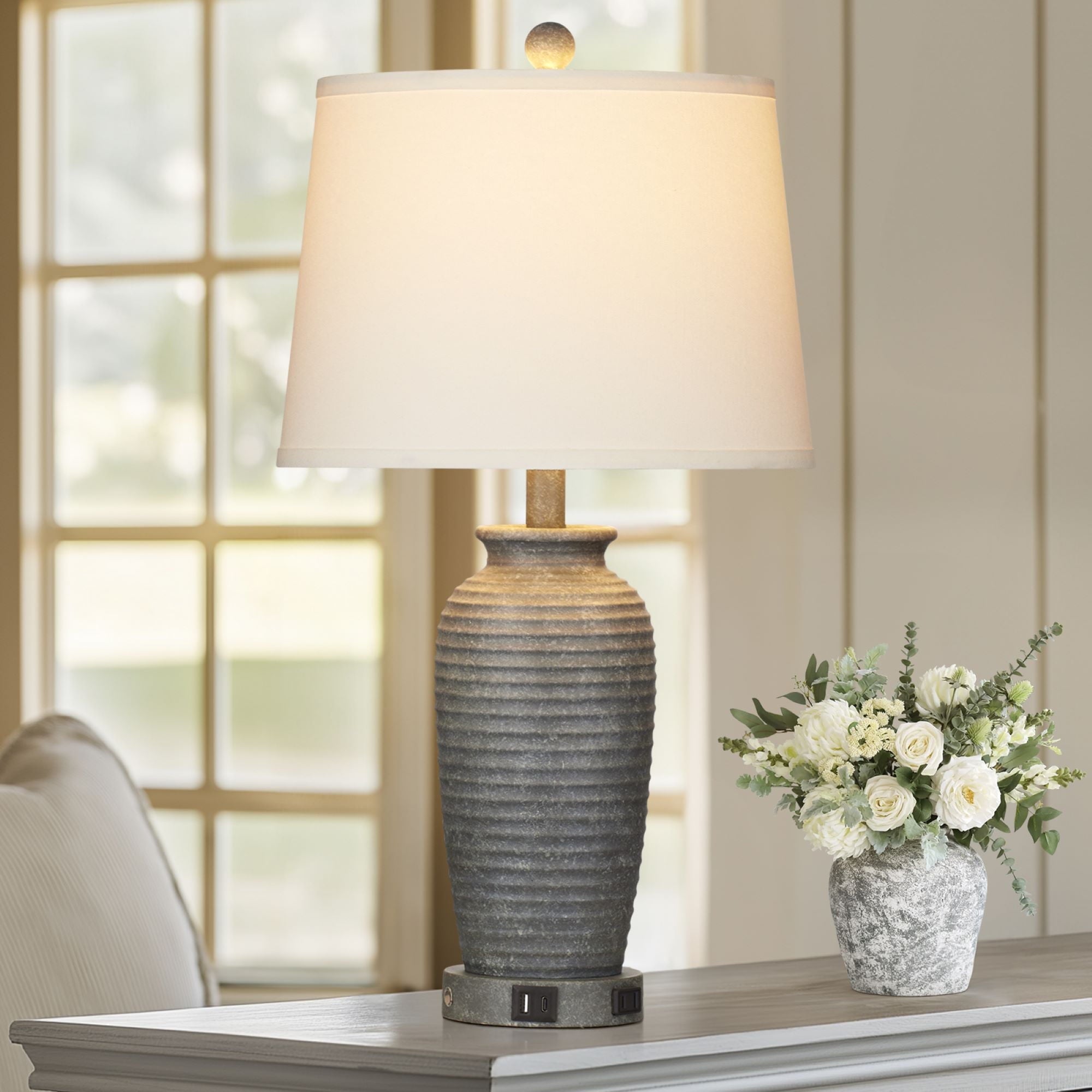 Cinkeda 3 Way Dimmable Jar Table Lamp with USB A+C Ports AC Outlet for Bedroom Living Room Modern Farmhouse Touch Control Resin Single Bedside Nightstand Lamp