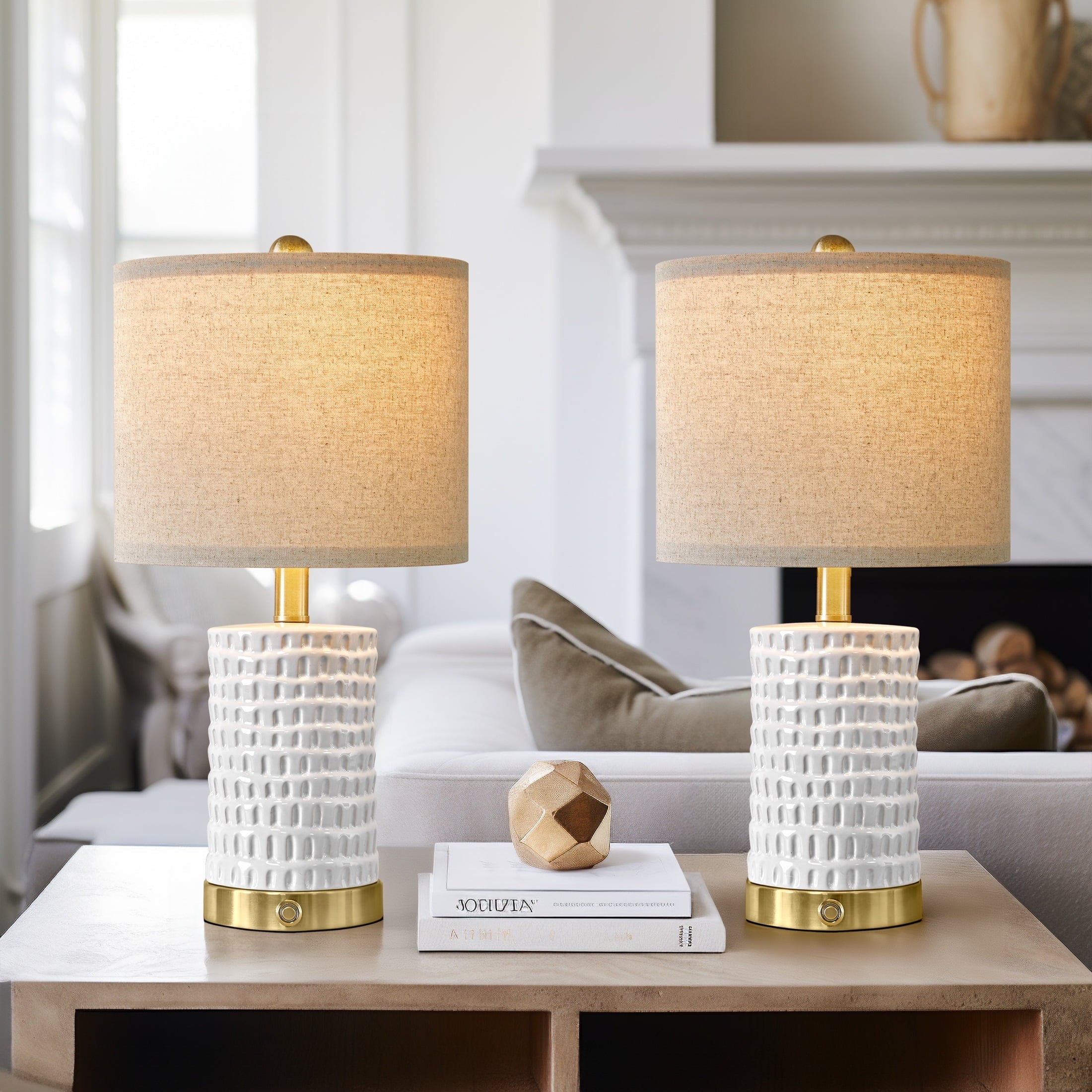 Oneach Ceramic Table Lamp Set of 2 for Living Room Bedroom 18.25" Modern White Bedside Nightstands Lamps